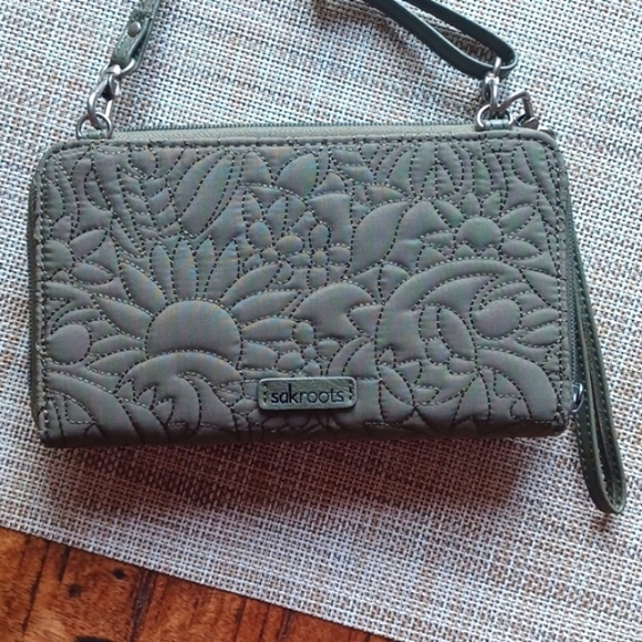 NWOT Sakroots Olive Green Phone/Wallet Wristlet - Picture 3 of 9